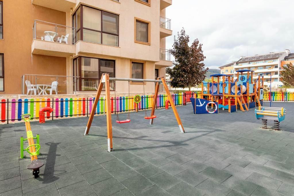 Apartment G-109 *